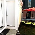 Walkable Elmwood Cottage, No Chores 4Bath 4Br 4Car