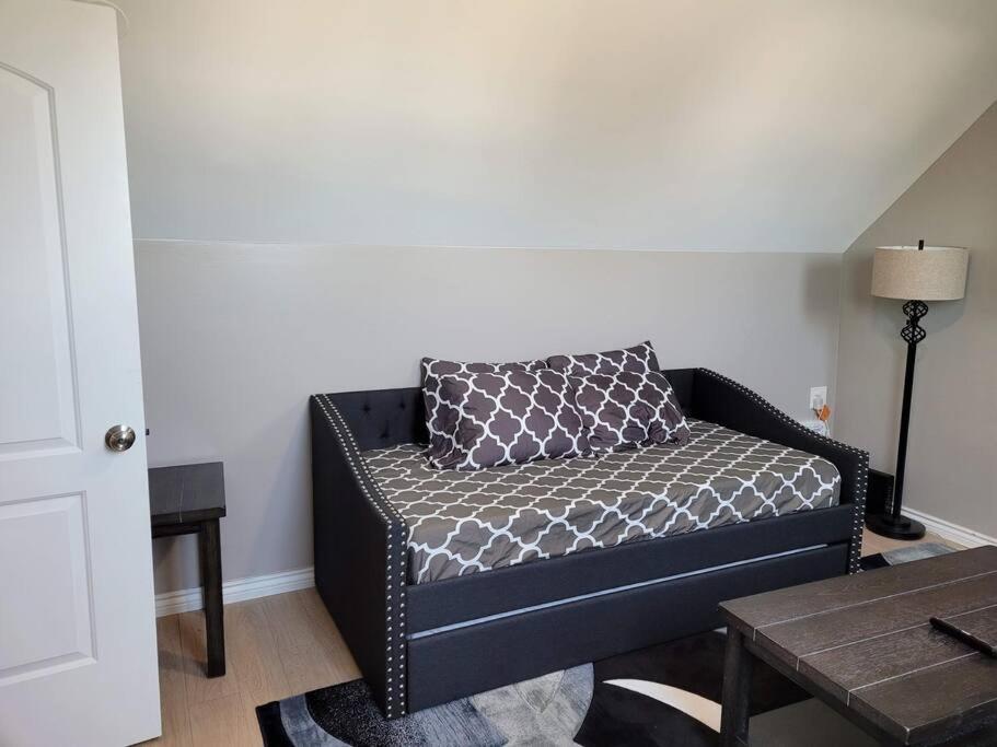 No Chores, 10min To Downtown And 25min To Niagara Falls Apartamento Buffalo