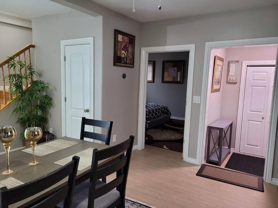 No Chores, 10min To Downtown And 25min To Niagara Falls Apartamento