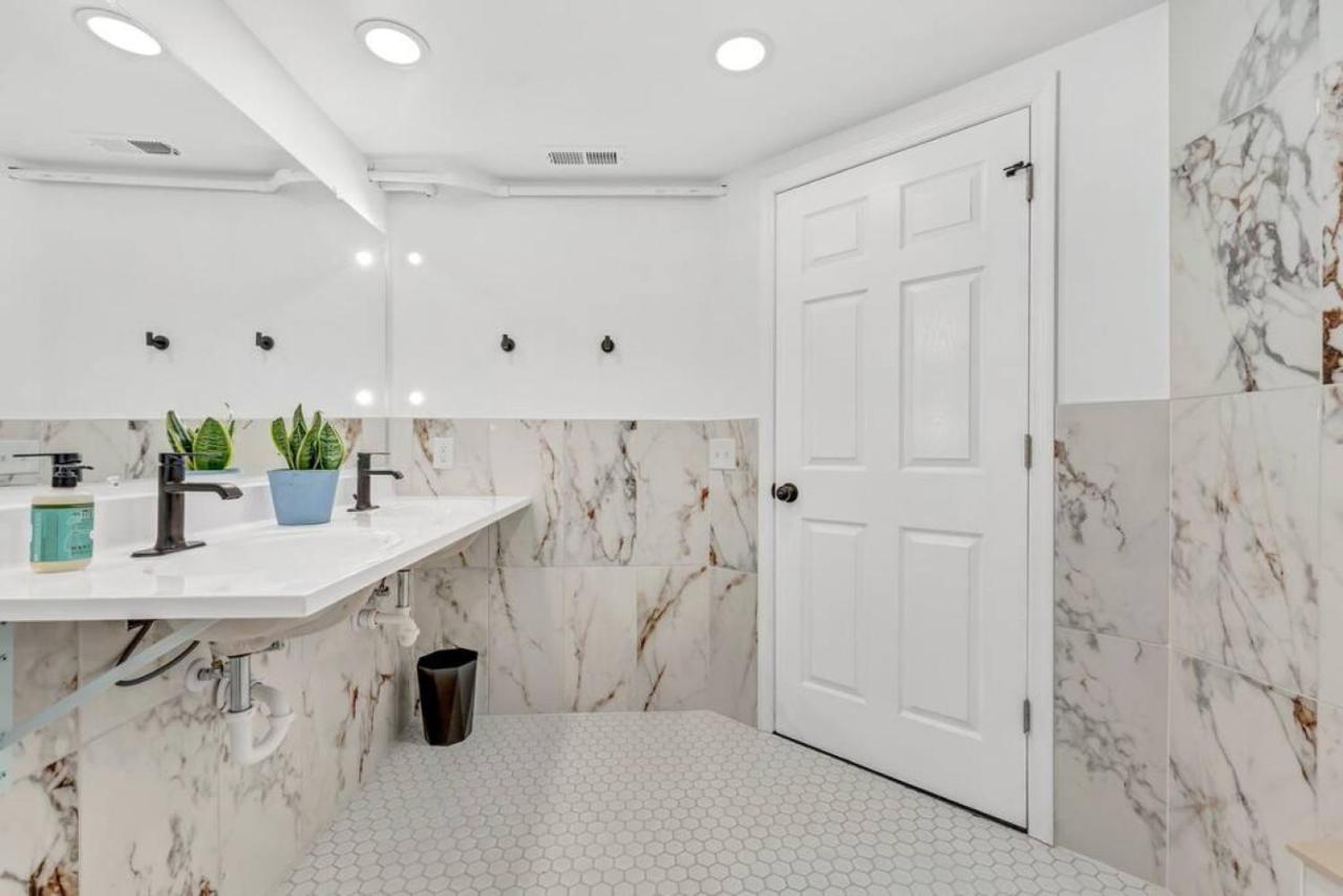 Trendy Two-level