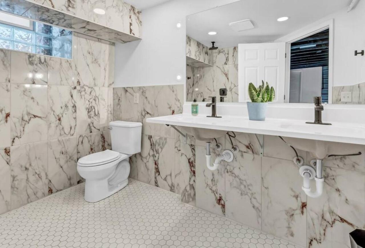 Apartment Trendy Two-level Buffalo