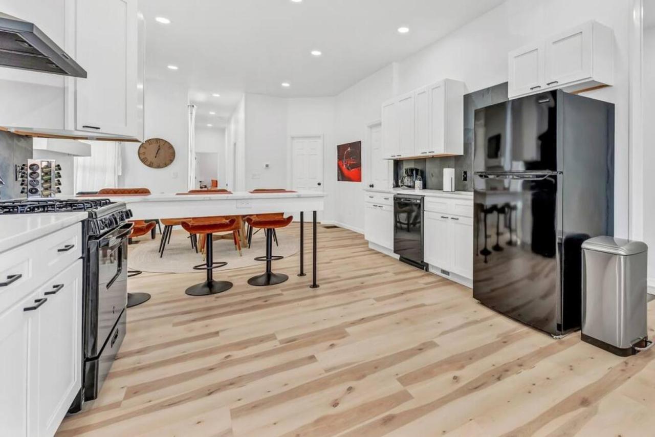 Apartment Trendy Two-level
