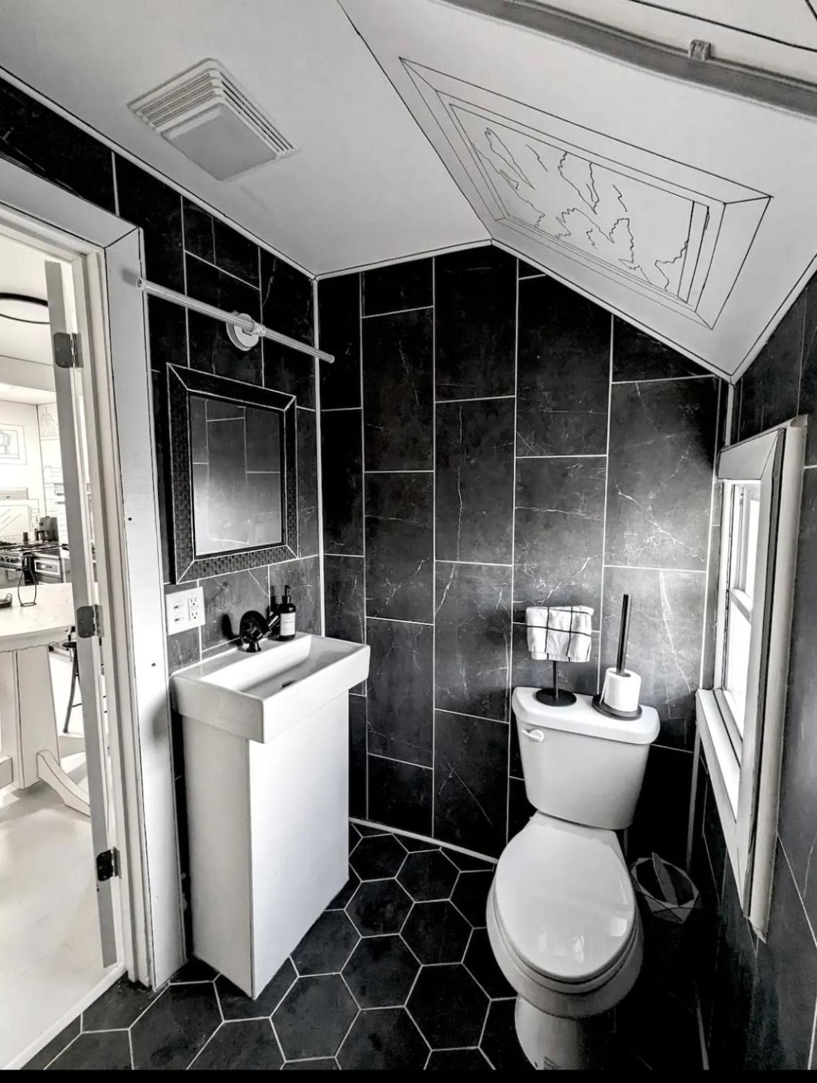 The 2d Spot! Apartment *