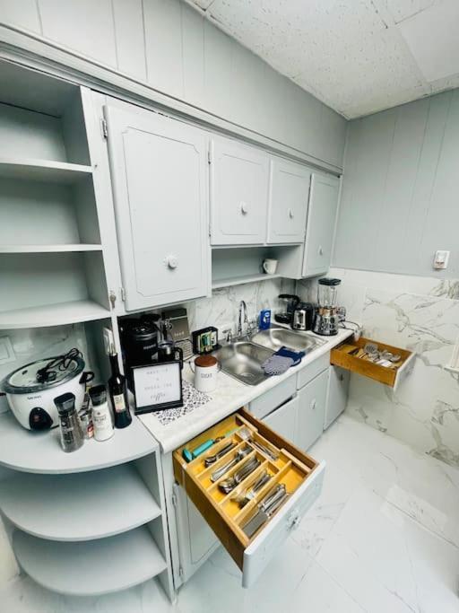 Apartment 5 Bedroom House King Beds 1 Bath 20 Min To Falls Buffalo