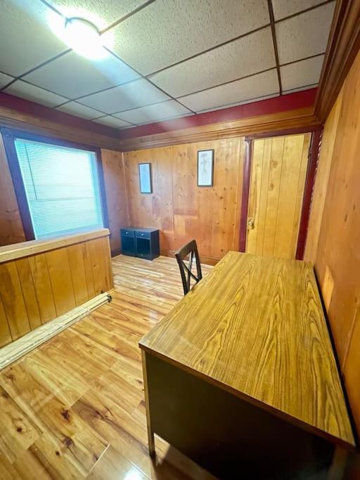 5 Bedroom House King Beds 1 Bath 20 Min To Falls Buffalo