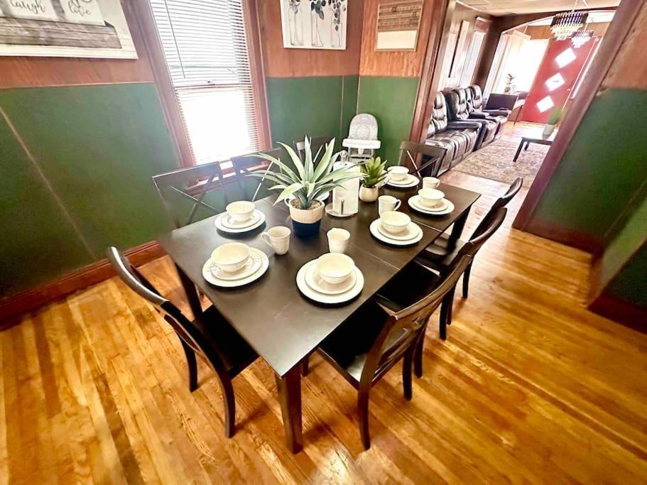 Apartment 5 Bedroom House King Beds 1 Bath 20 Min To Falls Buffalo