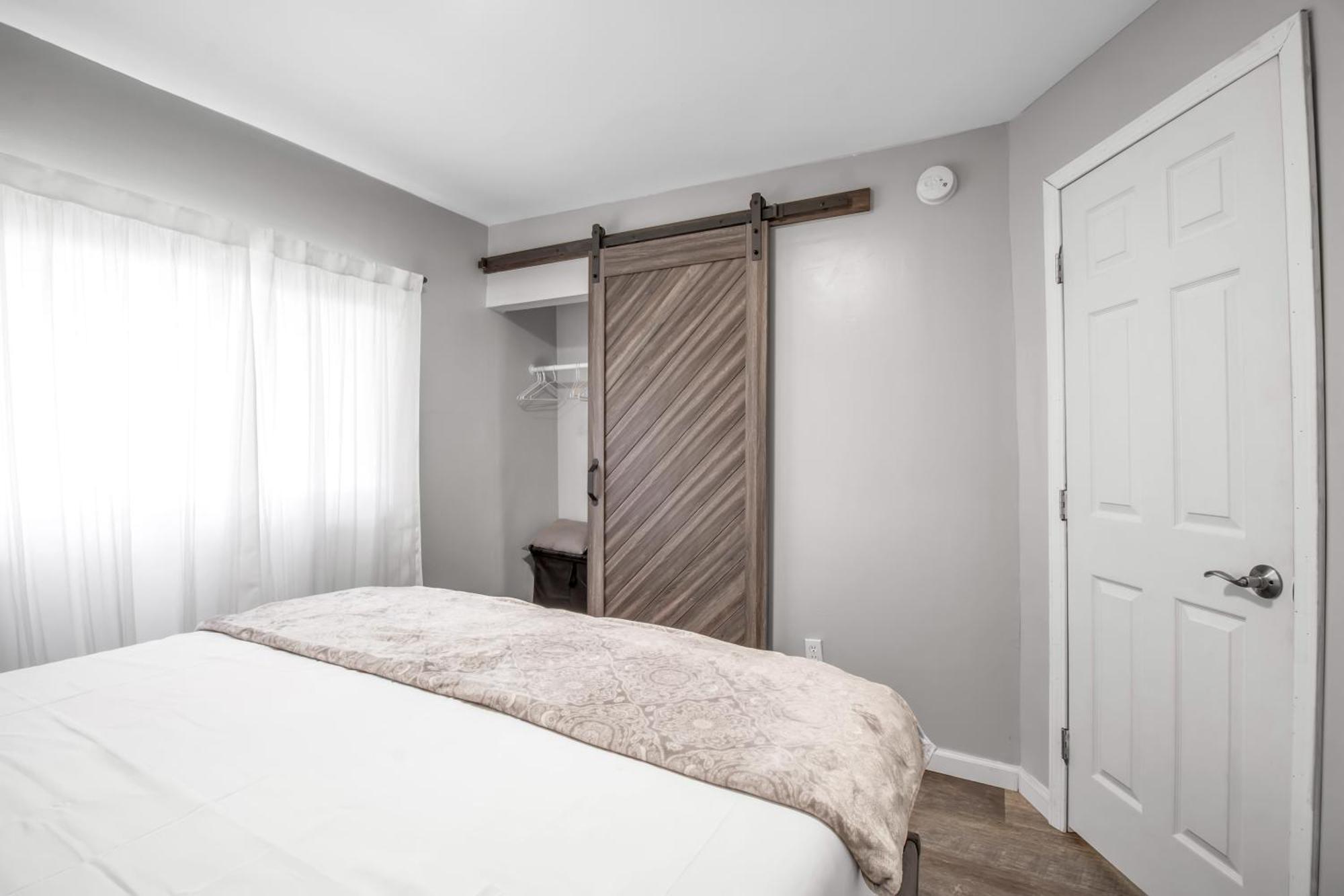 The Manhattan Retreat *