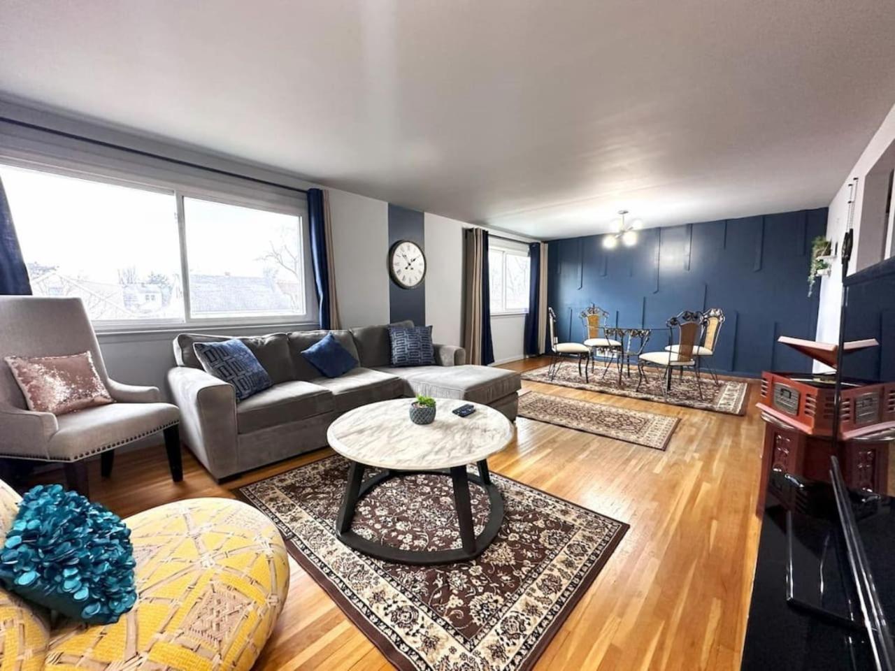 511) Cozy 3 Bedroom By Niagara Falls Holiday home Buffalo
