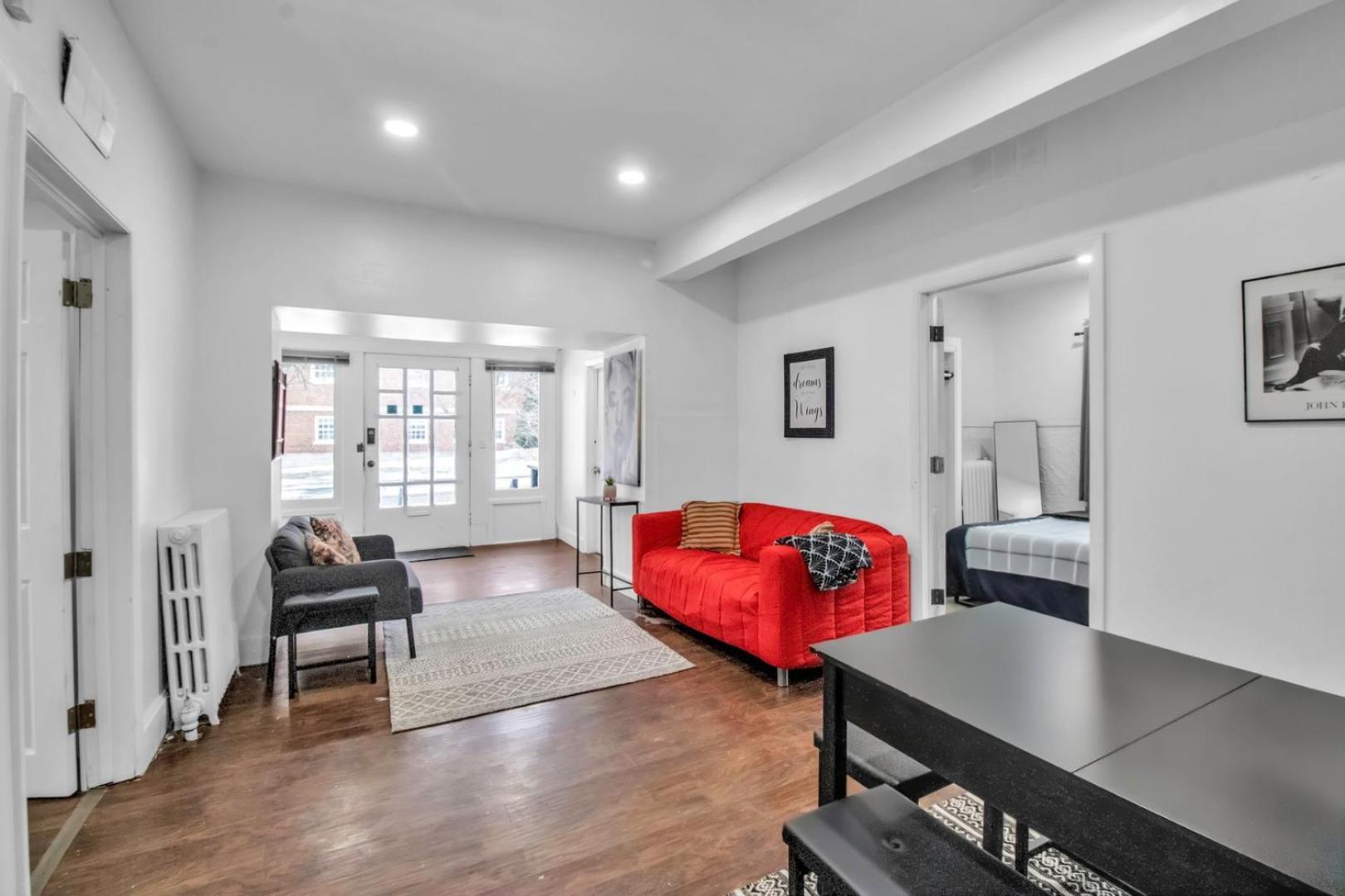 Casa de férias Spacious 4br Near Ub Niagara Falls - Pet Friendly