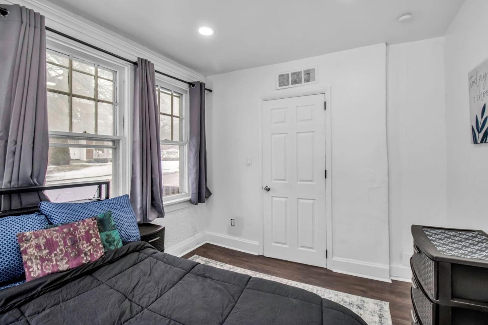 Spacious 4br Near Ub Niagara Falls - Pet Friendly * Buffalo