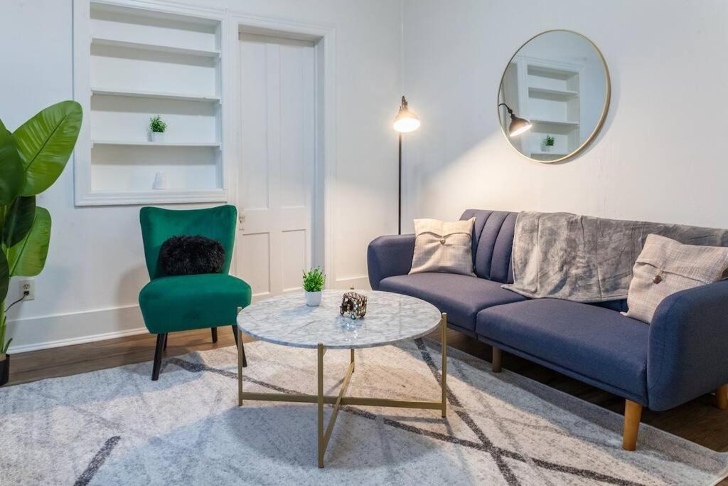 Deluxe Prospect Apt_niagrafalls+wifi+bill+kitchen *
