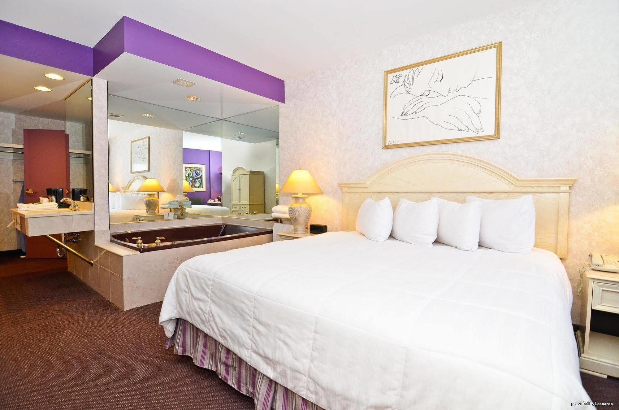 Hotel Western On The Avenue 3*